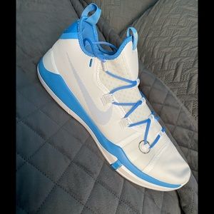 Kobey Bryant unc blue size 18